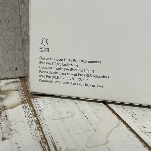 iPad Pro new 10.5” black leather sleeve protective travel sleeve case cover - Picture 5 of 6